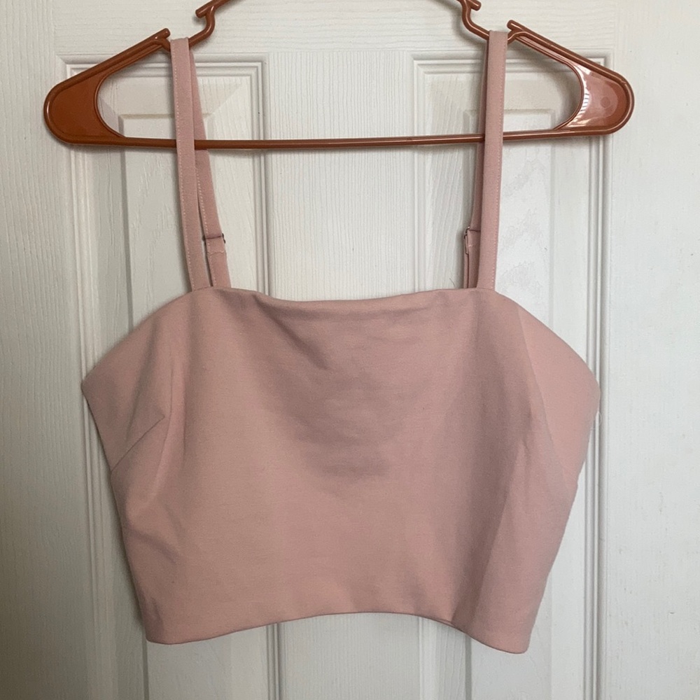 Women’s crop tank-top, size Large